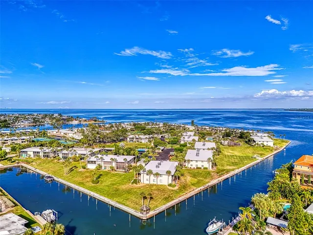 $709,900 | 6500 Flotilla Drive, Unit 102, Holmes Beach, FL 34217