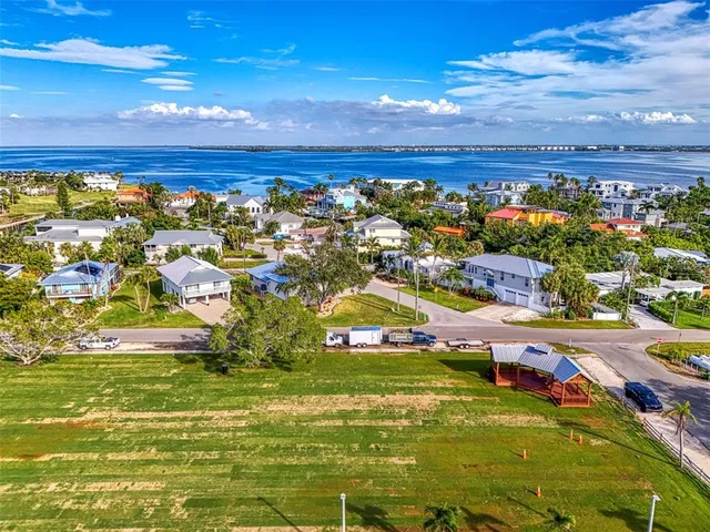 $709,900 | 6500 Flotilla Drive, Unit 102, Holmes Beach, FL 34217