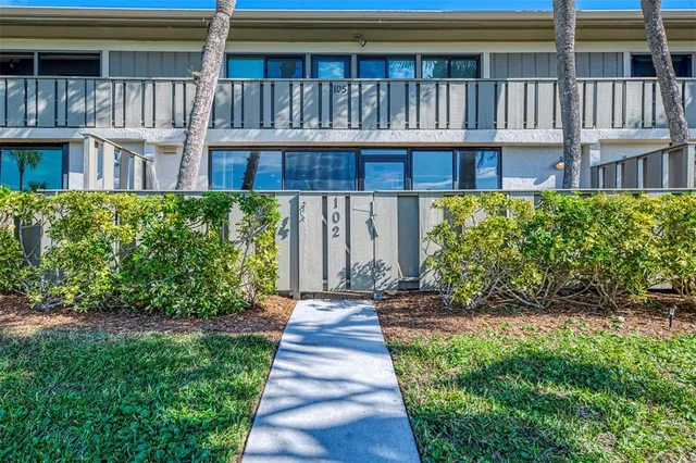 $709,900 | 6500 Flotilla Drive, Unit 102, Holmes Beach, FL 34217