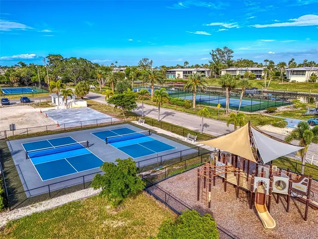 $709,900 | 6500 Flotilla Drive, Unit 102, Holmes Beach, FL 34217