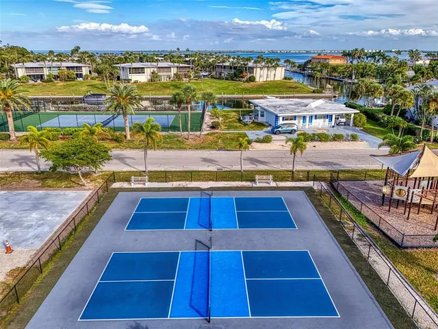 $709,900 | 6500 Flotilla Drive, Unit 102, Holmes Beach, FL 34217