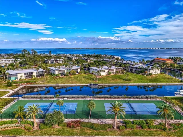 $709,900 | 6500 Flotilla Drive, Unit 102, Holmes Beach, FL 34217