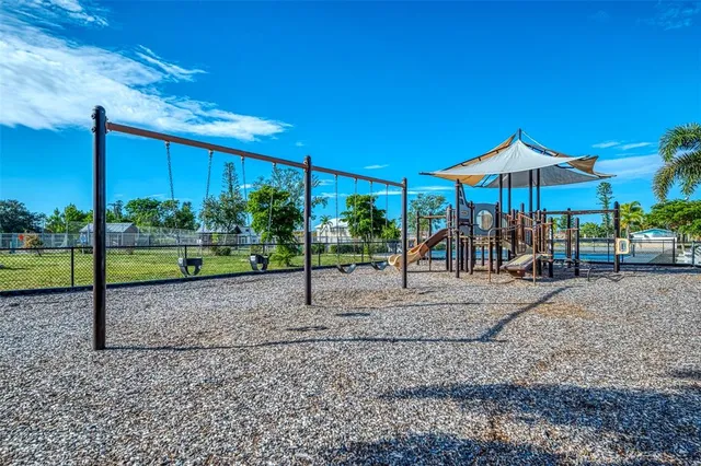 $709,900 | 6500 Flotilla Drive, Unit 102, Holmes Beach, FL 34217