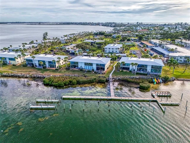 $709,900 | 6500 Flotilla Drive, Unit 102, Holmes Beach, FL 34217