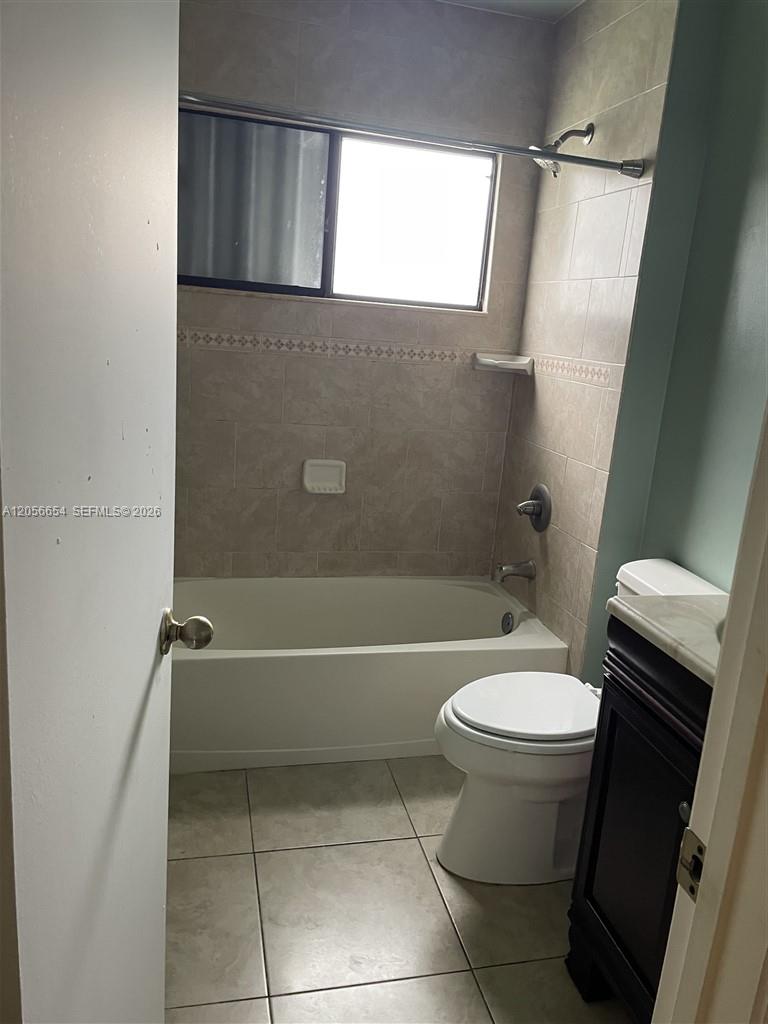 308 Bishop Road North Lauderdale, FL 33068 - Photo 8 of 12