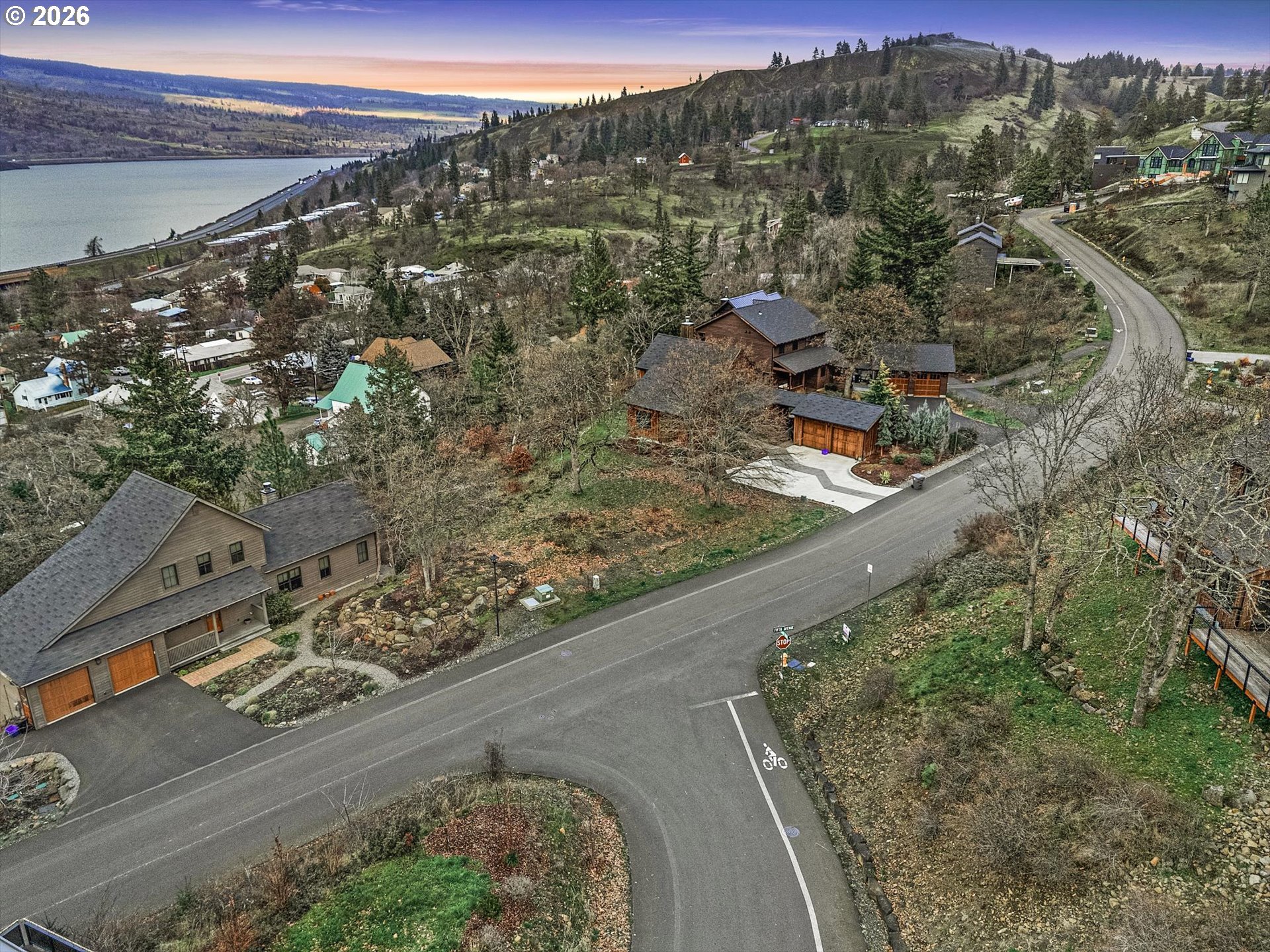 895 Fifth Avenue Mosier, OR 97040 - Photo 4 of 41 Gallery Image 4