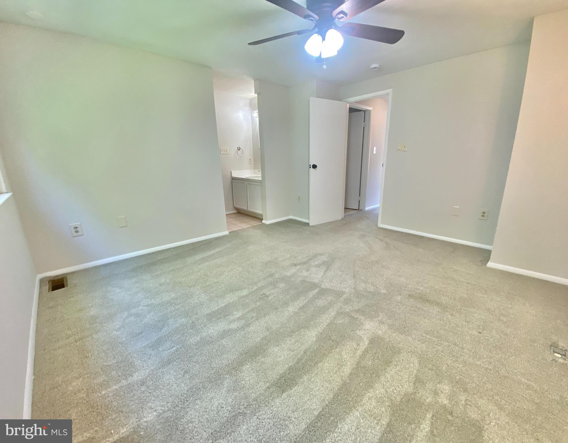 6212 Hillside Road Springfield, VA 22152 - Photo 20 of 36 Large primary bedroom