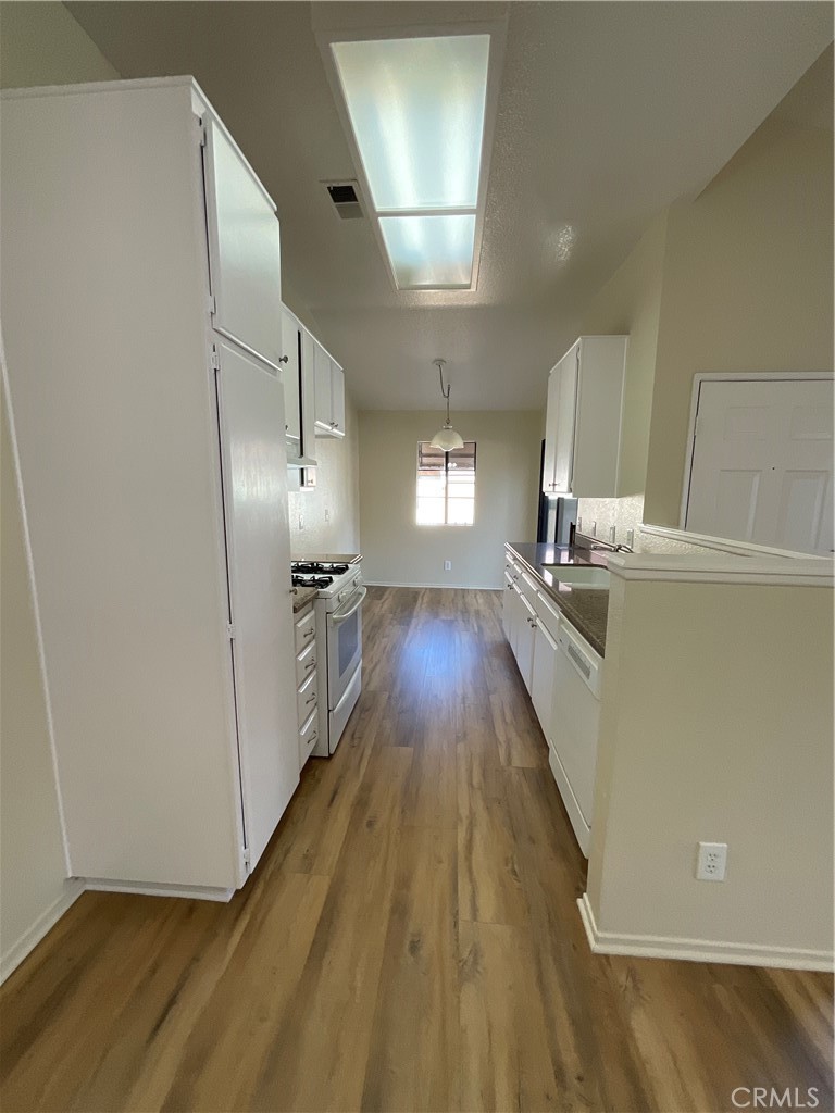 3582 West Stonepine Lane, Unit F Anaheim, CA 92804 - Photo 13 of 33