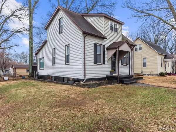 $185,000 | 301 West Hanover Street, New Baden, IL 62265