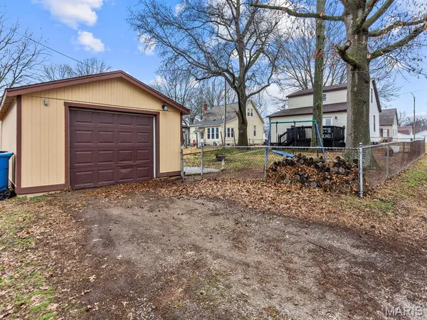 $185,000 | 301 West Hanover Street, New Baden, IL 62265