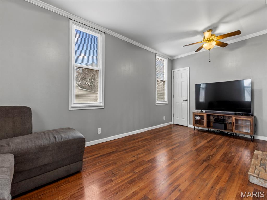 301 West Hanover Street New Baden, IL 62265 - Photo 7 of 39