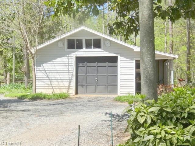 1108 Young Mill Road Lexington, NC 27292 - Photo 11 of 27 Gallery Image 11