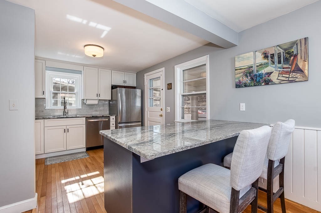 71 Vincent Road Dedham, MA 02026 - Photo 13 of 42 Gallery Image 13