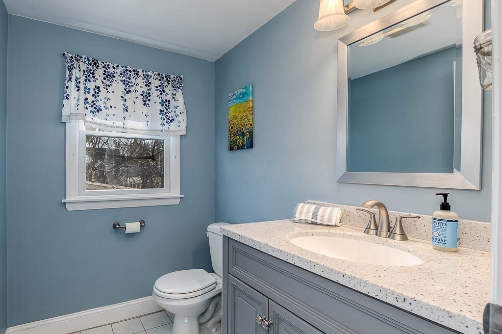 71 Vincent Road Dedham, MA 02026 - Photo 27 of 42 Gallery Image 27