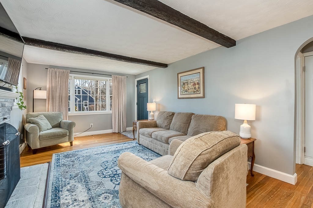 71 Vincent Road Dedham, MA 02026 - Photo 6 of 42 Gallery Image 6