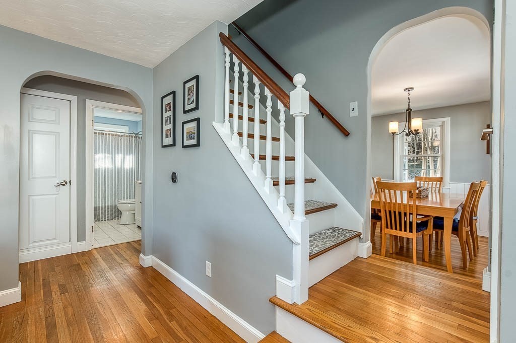 71 Vincent Road Dedham, MA 02026 - Photo 9 of 42 Gallery Image 9