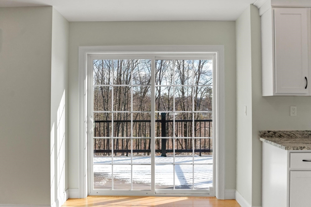 72 A Cottage Lane, Unit LEFT HALF) Templeton, MA 01468 - Photo 13 of 40