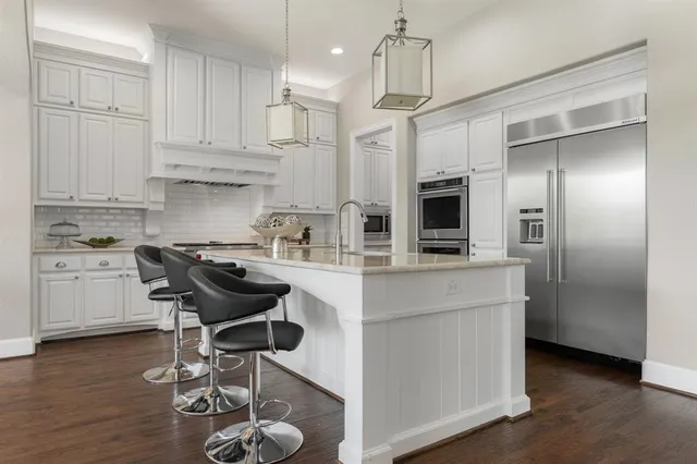 $1,500,000 | 640 Creekway Drive, Irving, TX 75039