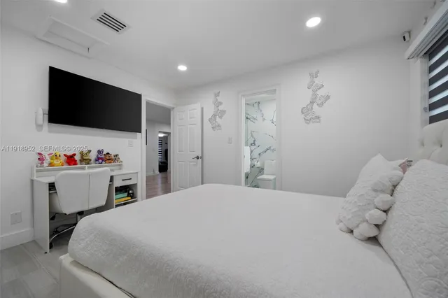 $3,950 | 850 Southwest 31st Avenue, Fort Lauderdale, FL 33312