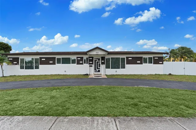 $3,950 | 850 Southwest 31st Avenue, Fort Lauderdale, FL 33312