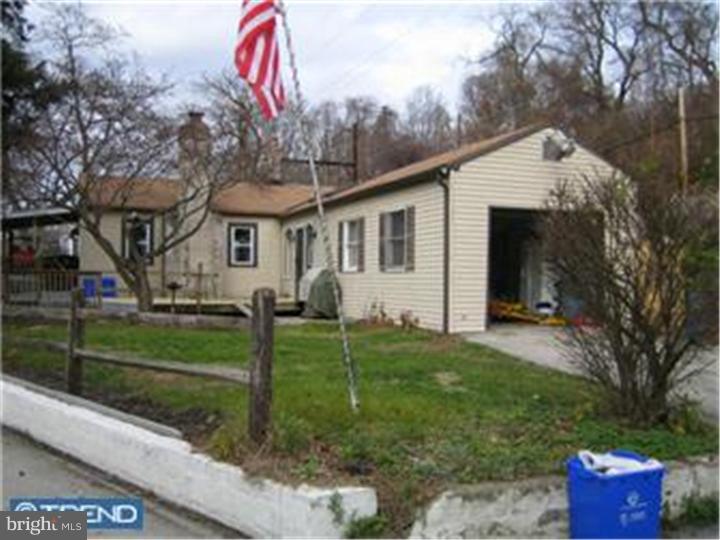 11-2 River Road Philadelphia, PA 19128 - Photo 1 of 9 Gallery Image 1