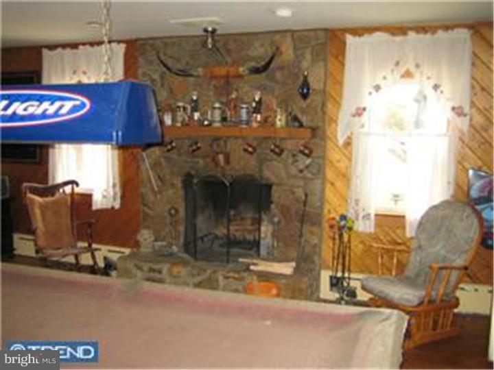 11-2 River Road Philadelphia, PA 19128 - Photo 2 of 9 Gallery Image 2