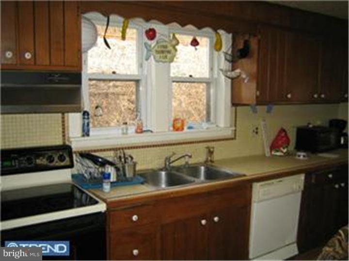 11-2 River Road Philadelphia, PA 19128 - Photo 6 of 9 Gallery Image 6