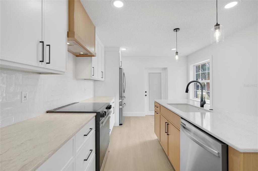 1444 Stetson Street Orlando, FL 32804 - Photo 14 of 39