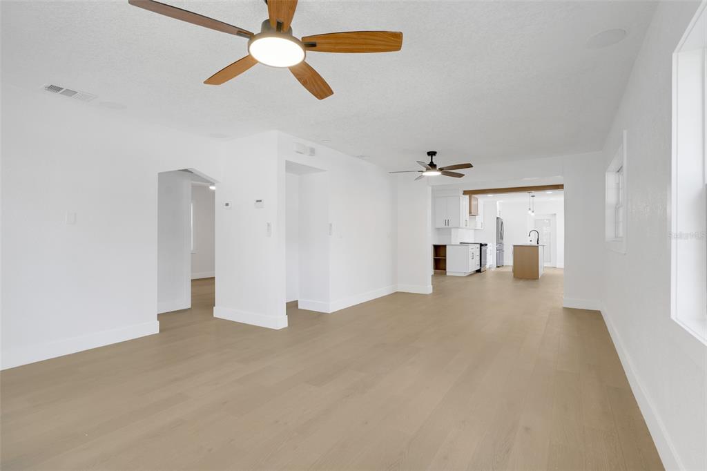 1444 Stetson Street Orlando, FL 32804 - Photo 7 of 39