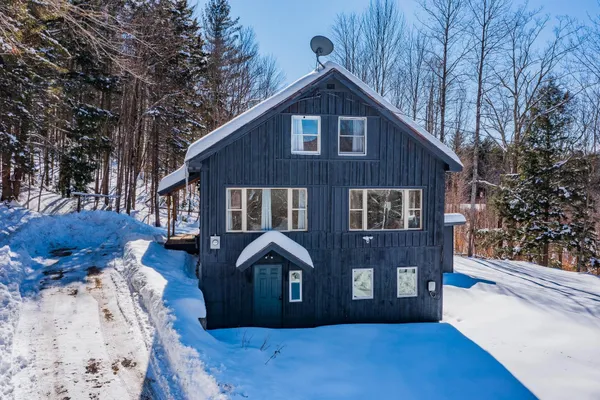 $675,000 | 161 Graysville Drive, Pittsfield, VT 05762