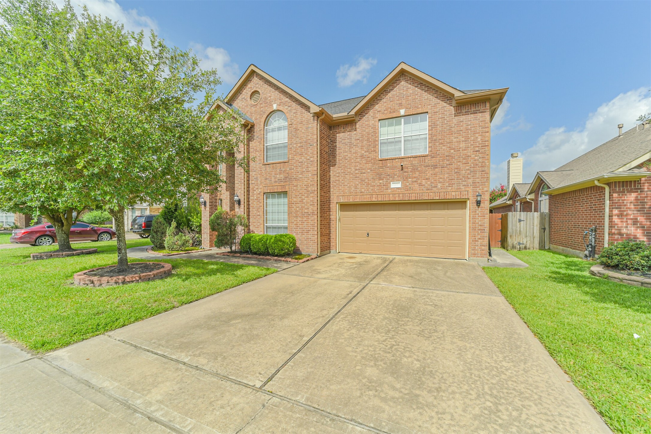 22015 Bridgestone Eagle Court Spring, TX 77388 - Photo 2 of 48
