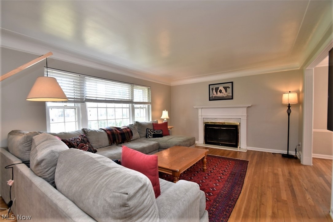 2336 Saybrook Road Cleveland, OH 44118 - Photo 4 of 32