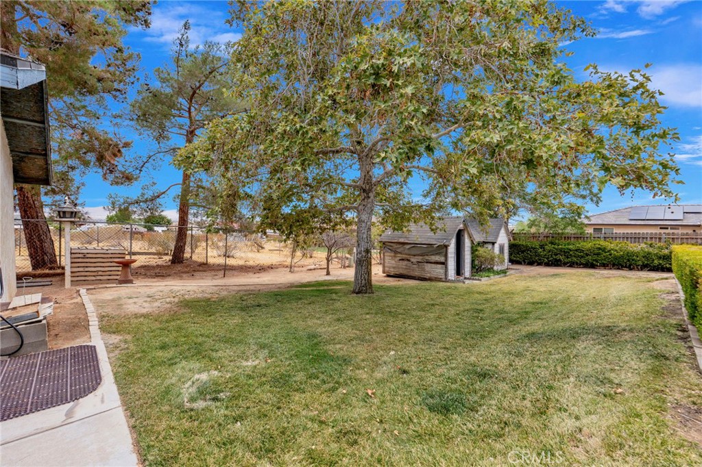 23333 Taos Road Apple Valley, CA 92307 - Photo 40 of 59