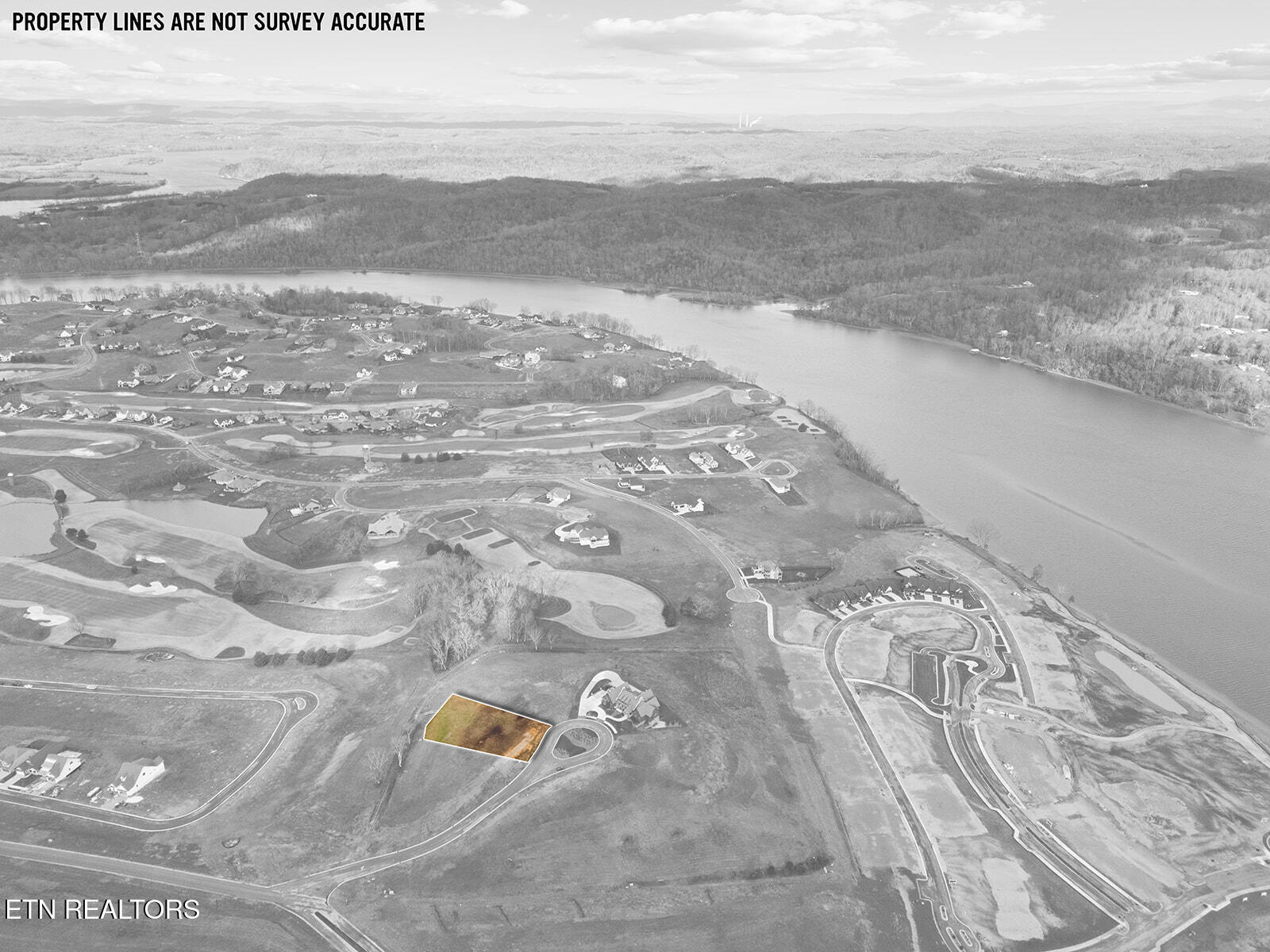 135 Magnolia Hill Loudon, TN 37774 - Photo 20 of 33 DJI_20251126231455_0193_D-lines