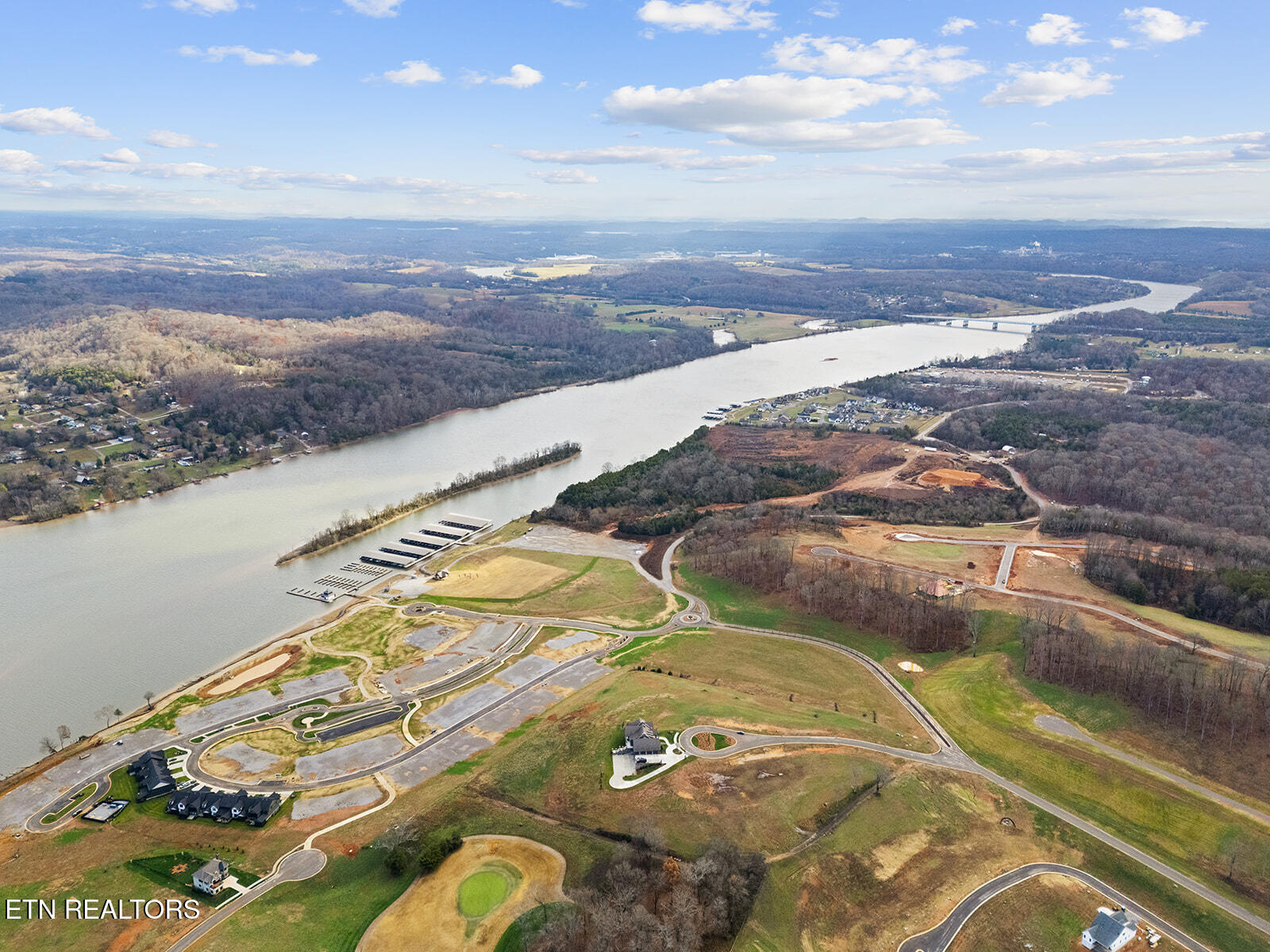 135 Magnolia Hill Loudon, TN 37774 - Photo 2 of 33 DJI_20251126231620_0198_D