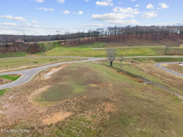 $325,000 | 135 Magnolia Hill, Loudon, TN 37774