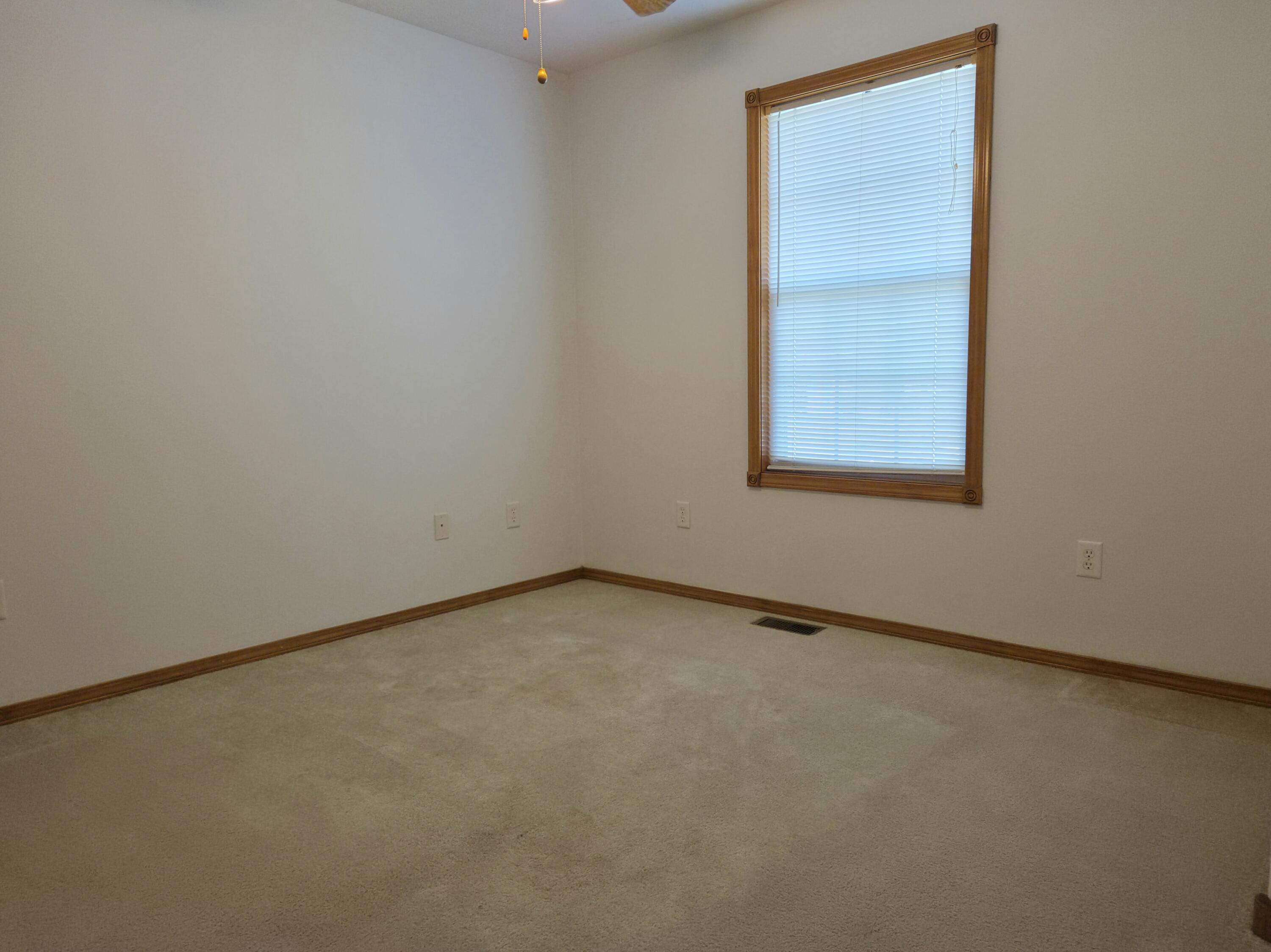 4784 West Portland Street Springfield, MO 65802 - Photo 18 of 21 20260826_121117