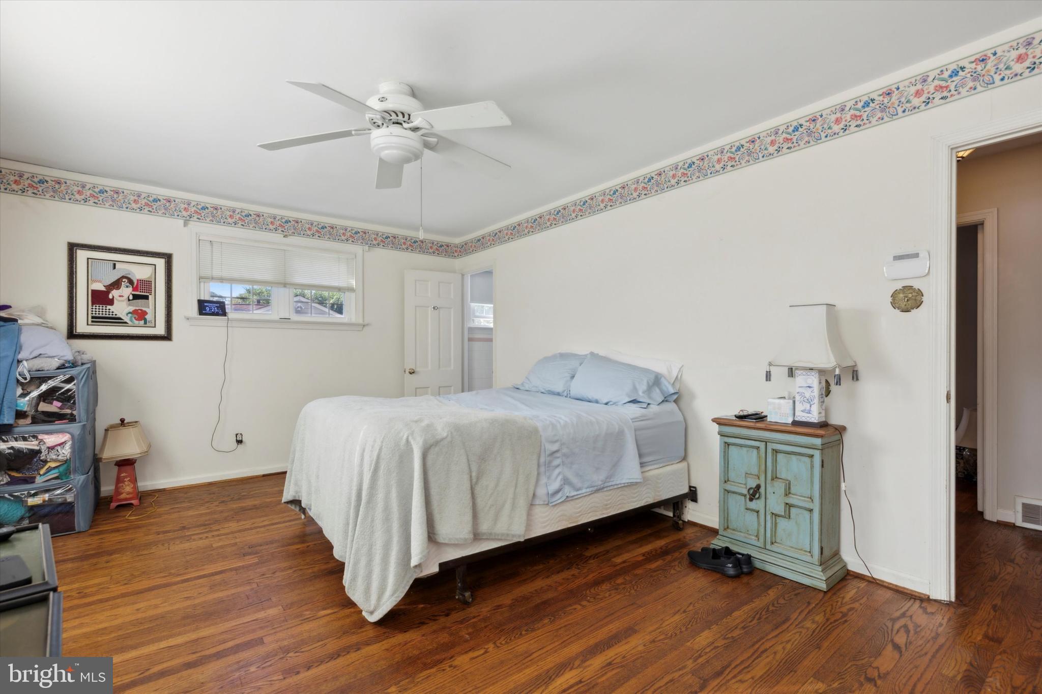 824 Juniper Drive Lafayette Hill, PA 19444 - Photo 19 of 28 Primary Bedroom
17x12