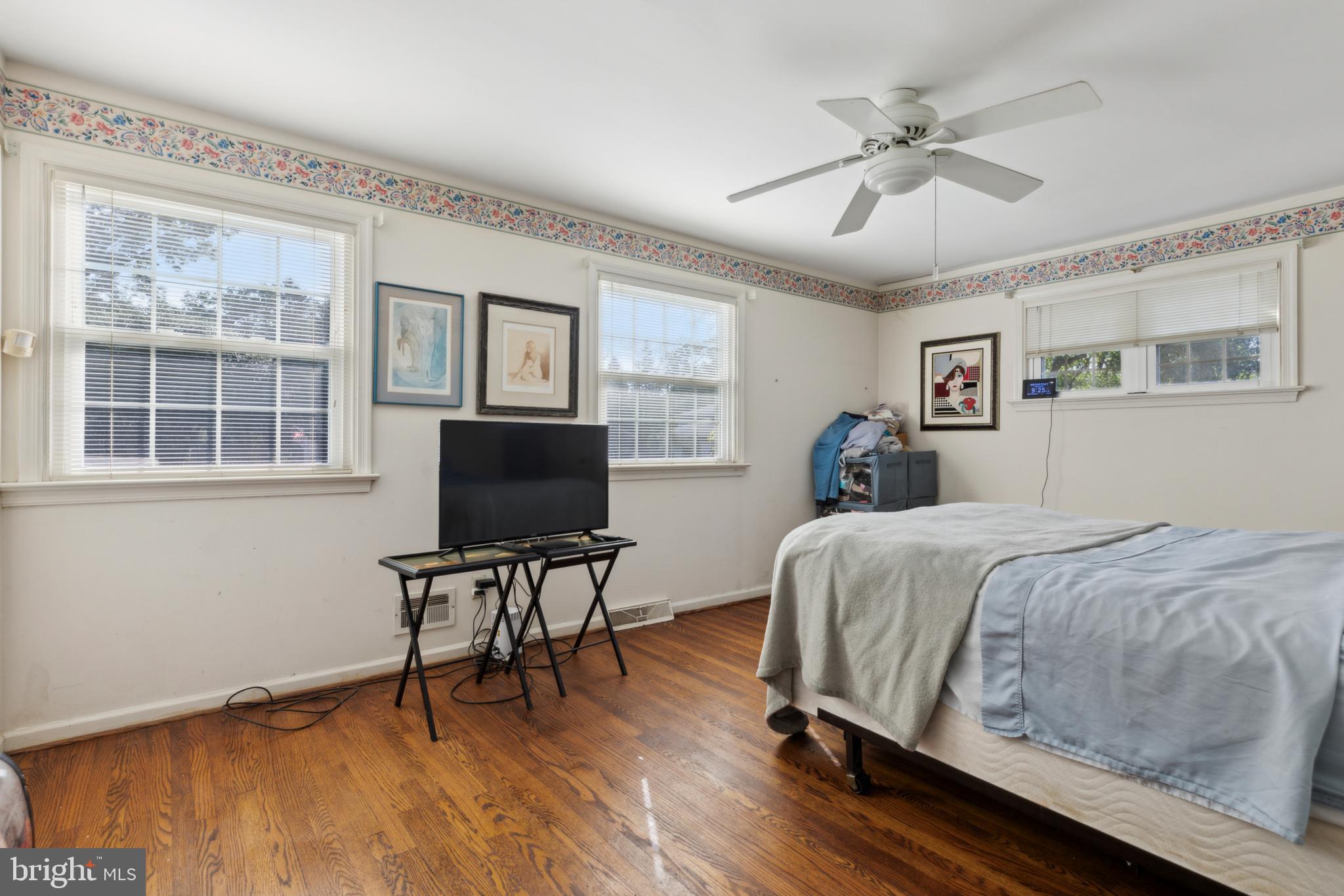824 Juniper Drive Lafayette Hill, PA 19444 - Photo 20 of 28 Primary Bedroom
17x12