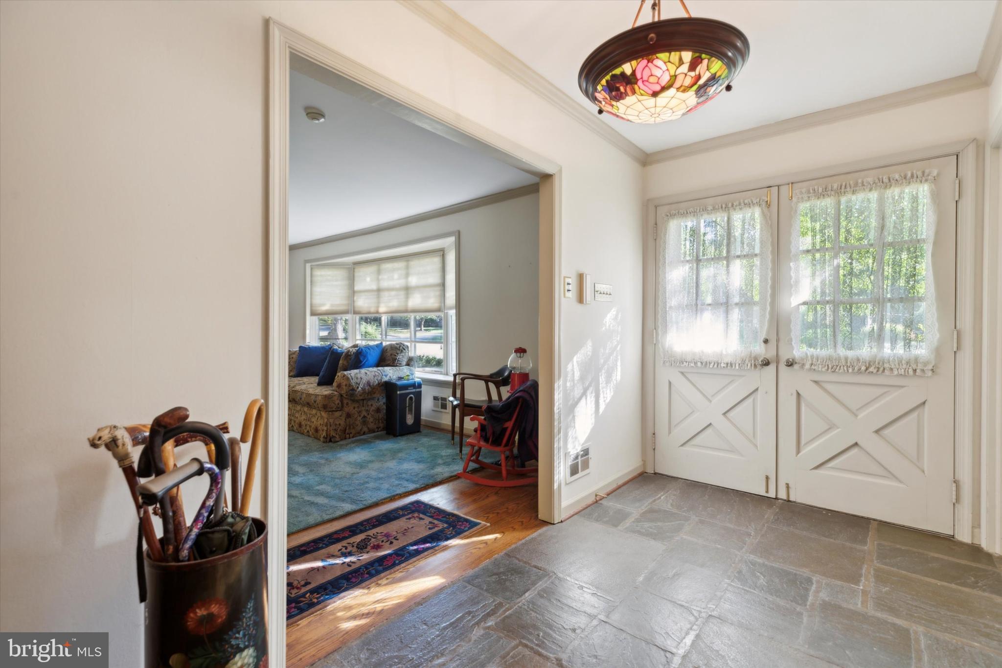 824 Juniper Drive Lafayette Hill, PA 19444 - Photo 5 of 28 Entry Hall