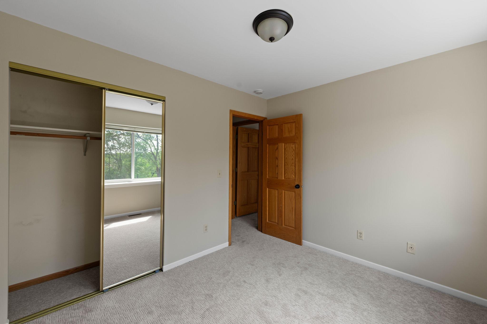 304 Pondridge Circle Wayzata, MN 55391 - Photo 24 of 30
