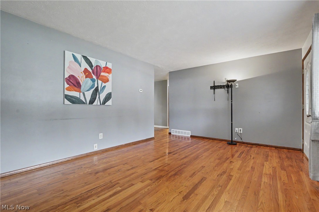 839 Sheffield Road Sheffield Lake, OH 44054 - Photo 2 of 31 Gallery Image 2