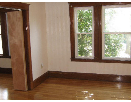 40 Essex Road Milton, MA 02186 - Photo 2 of 2