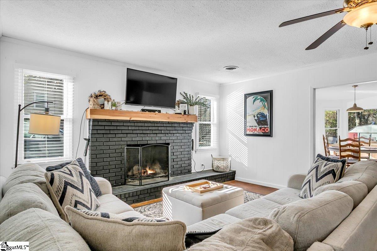 614 Gray Fox Square Taylors, SC 29687 - Photo 5 of 43