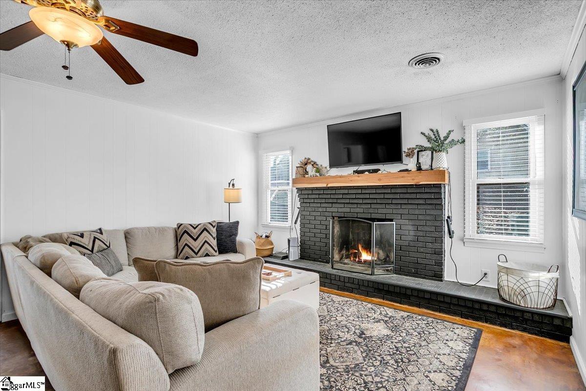 614 Gray Fox Square Taylors, SC 29687 - Photo 7 of 43