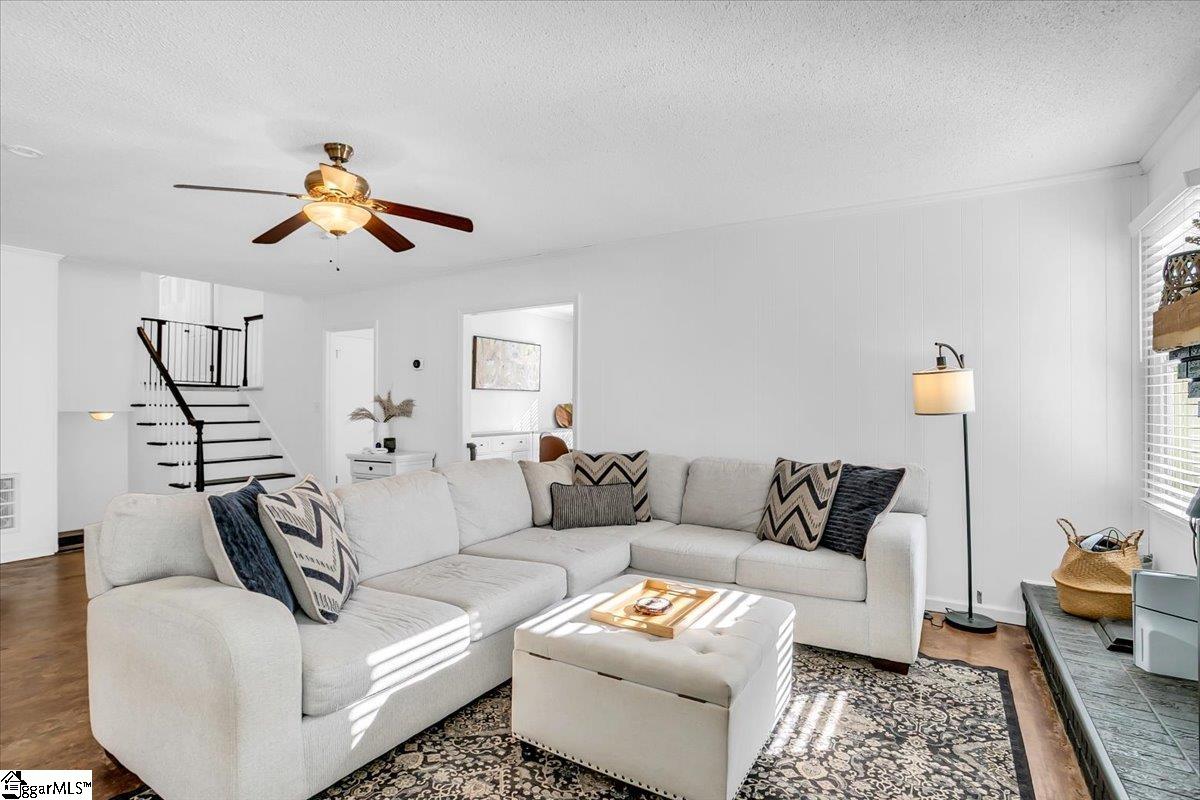 614 Gray Fox Square Taylors, SC 29687 - Photo 10 of 43