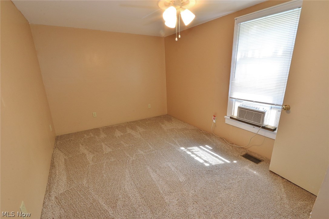 710 Chestnut Street Dresden, OH 43821 - Photo 7 of 12