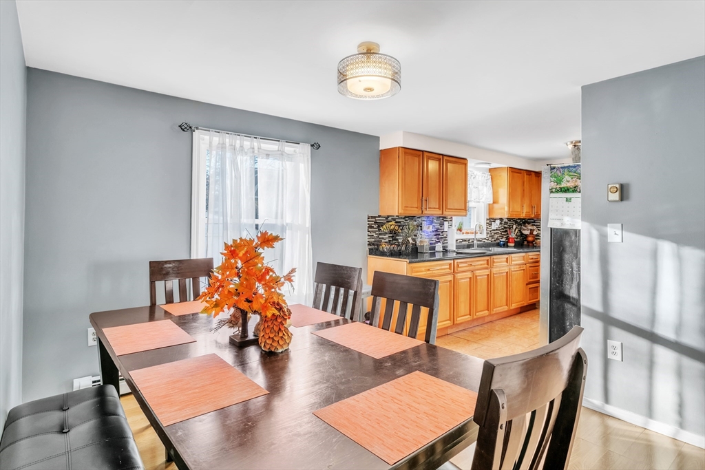 166 Hancock Street Springfield, MA 01109 - Photo 12 of 33