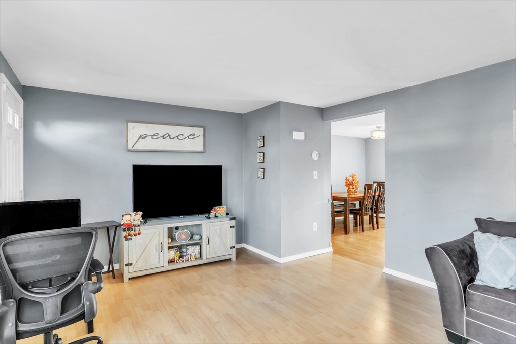 166 Hancock Street Springfield, MA 01109 - Photo 16 of 33