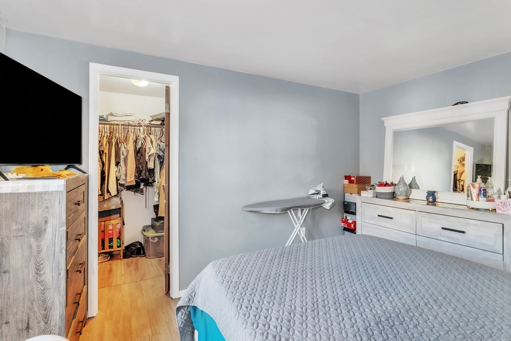 166 Hancock Street Springfield, MA 01109 - Photo 23 of 33